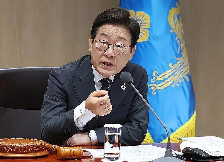 彻底炸锅！韩国大选出现离谱事故，全国民众街头抗议，要求重新选举谁也没想到，一