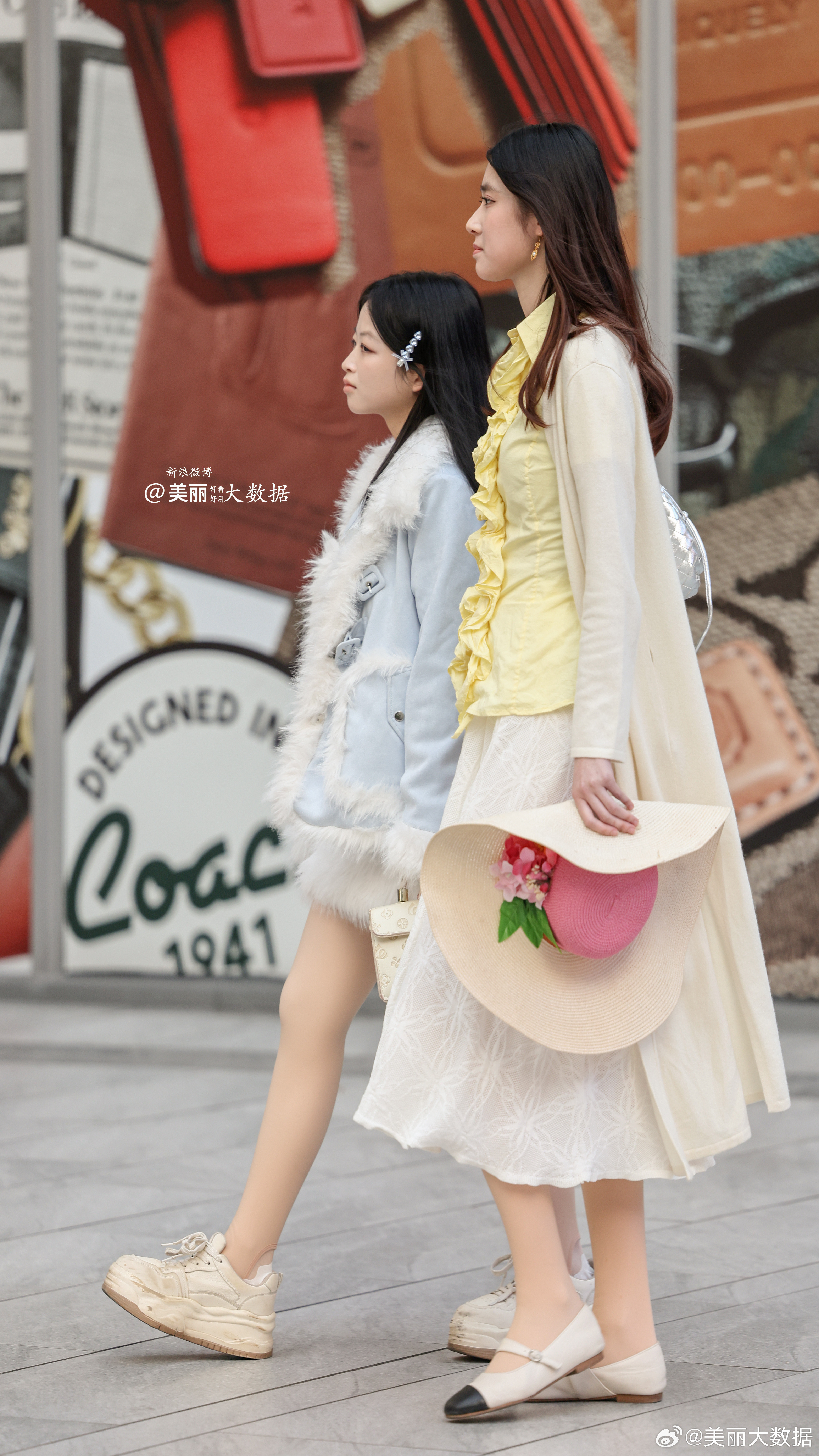 闺蜜总是互补的。。。