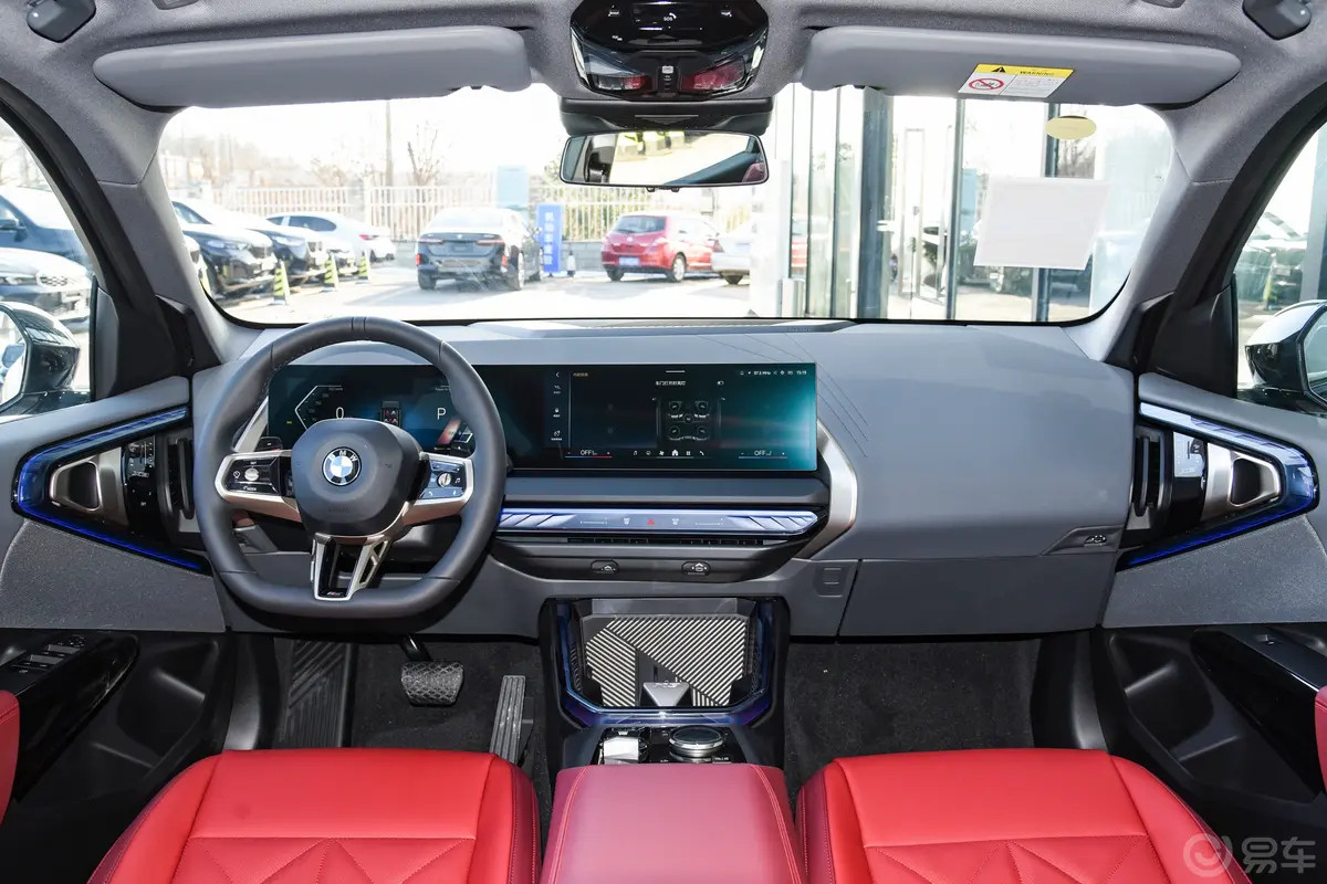 好车分享升级后的最低配宝马X3，外观跟高配没什么区别了，基础的配置，比如360