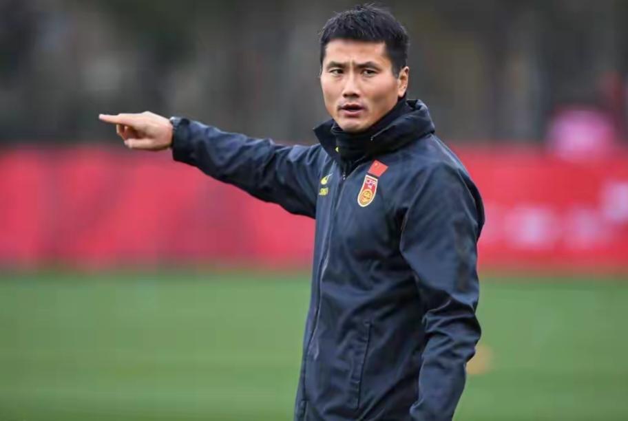 邵佳一执教的国足，2:2逼平乌兹别克斯坦队，球迷能给邵佳一打多少分？这是一场