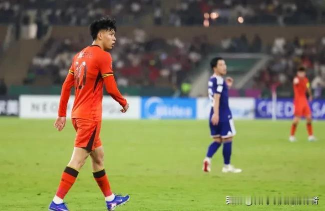 承认国足水平不如日本队，正可谓技不如人，没有话说。但是有一点，就是感觉国足在