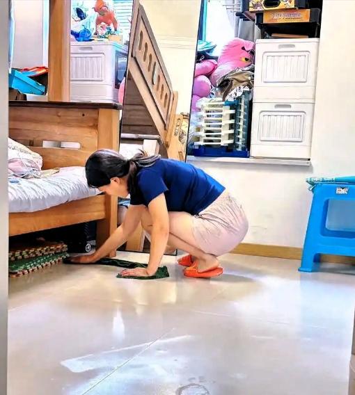 广西河池，男子恋爱后陆续给女友转账142.44万元，女友为爱辞职全职料理家务，3