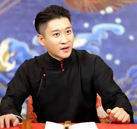 曹云金和郭德纲的矛盾持续了这么多年。可是郭麒麟却说曹云金这个人不错，曹云金也说这