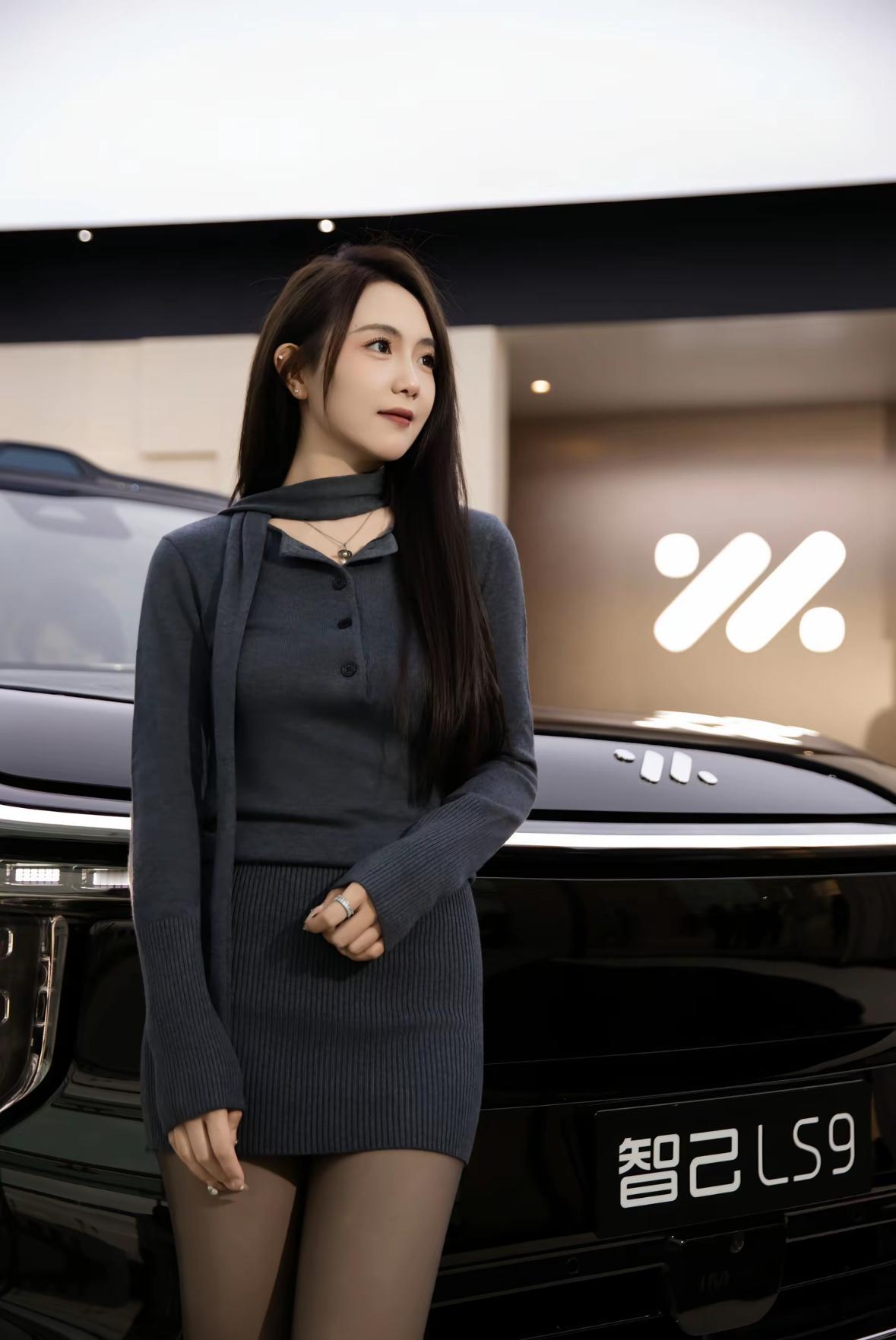 智己现在在市场上算什么水平？它是20-35万级新能源的实力派，LS6成