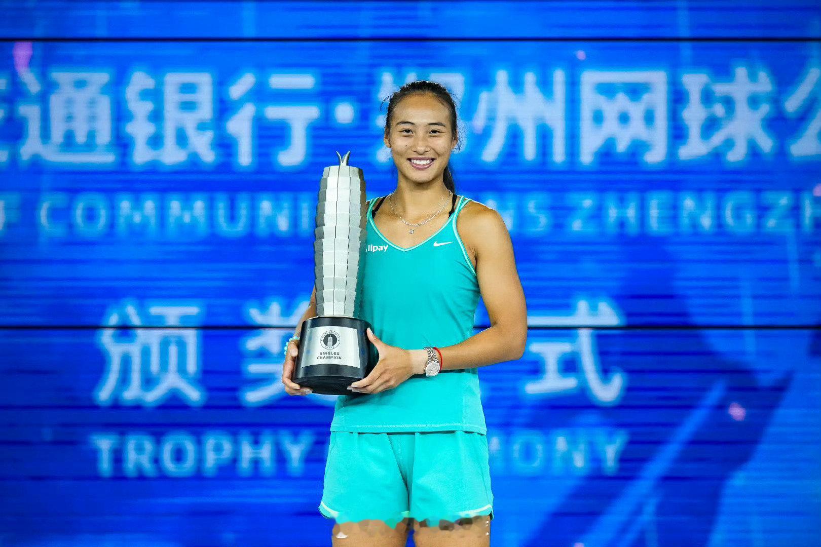 郑钦文六冠一览：2023WTA250帕勒莫🏆，2023WTA500郑州🏆，2024WTA250帕