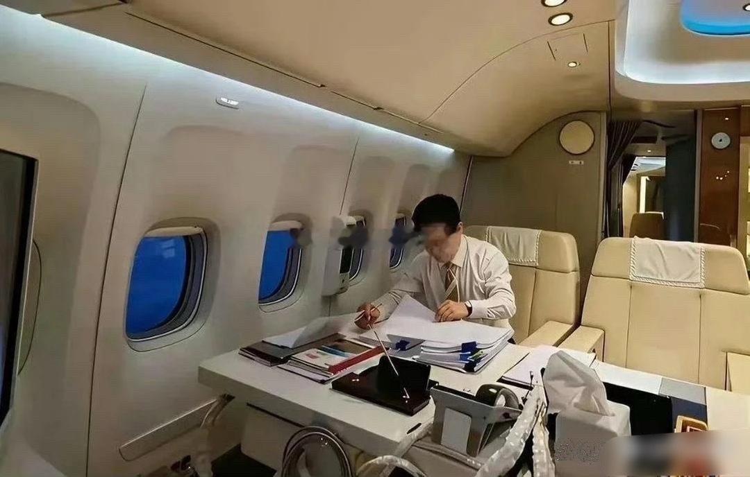 原来有钱人坐飞机是这样的吗？​​​