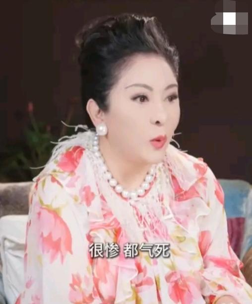 向太就是见不得周星驰好，周星驰的电影一出来，她就开始去说周星驰。周星驰从来不是靠