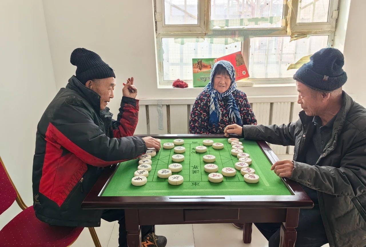 身边的老年人过的舒服的，都有以下几个特点：1、多子多福，钱可以不多，儿孙一定要