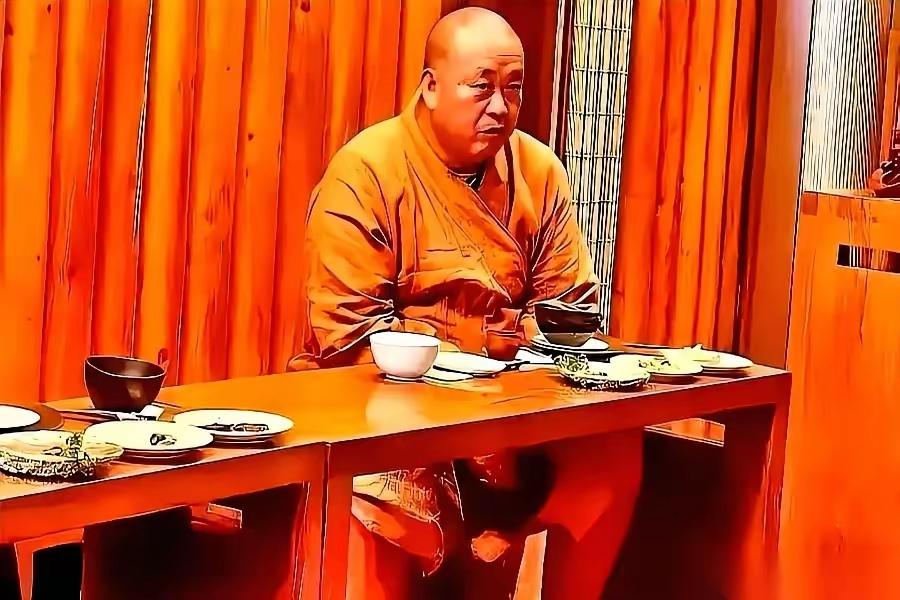 谁能想到啊！一个方丈的事儿，查着查着居然成了“国家机密”，这四个字一出来，比当