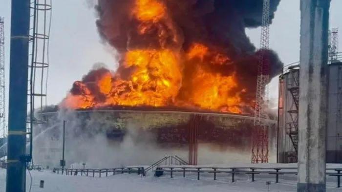 乌克兰拒绝欧盟检查通往匈牙利和斯洛伐克的俄油管道。如今连支持乌克兰的政府都在