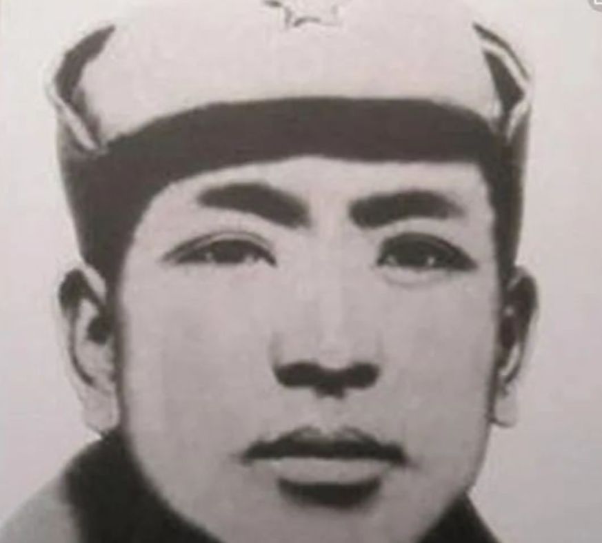 1930年，罗南辉去<em>万县</em>接头时不幸被捕，当场承认了自己的共产党身份，当敌人要放他