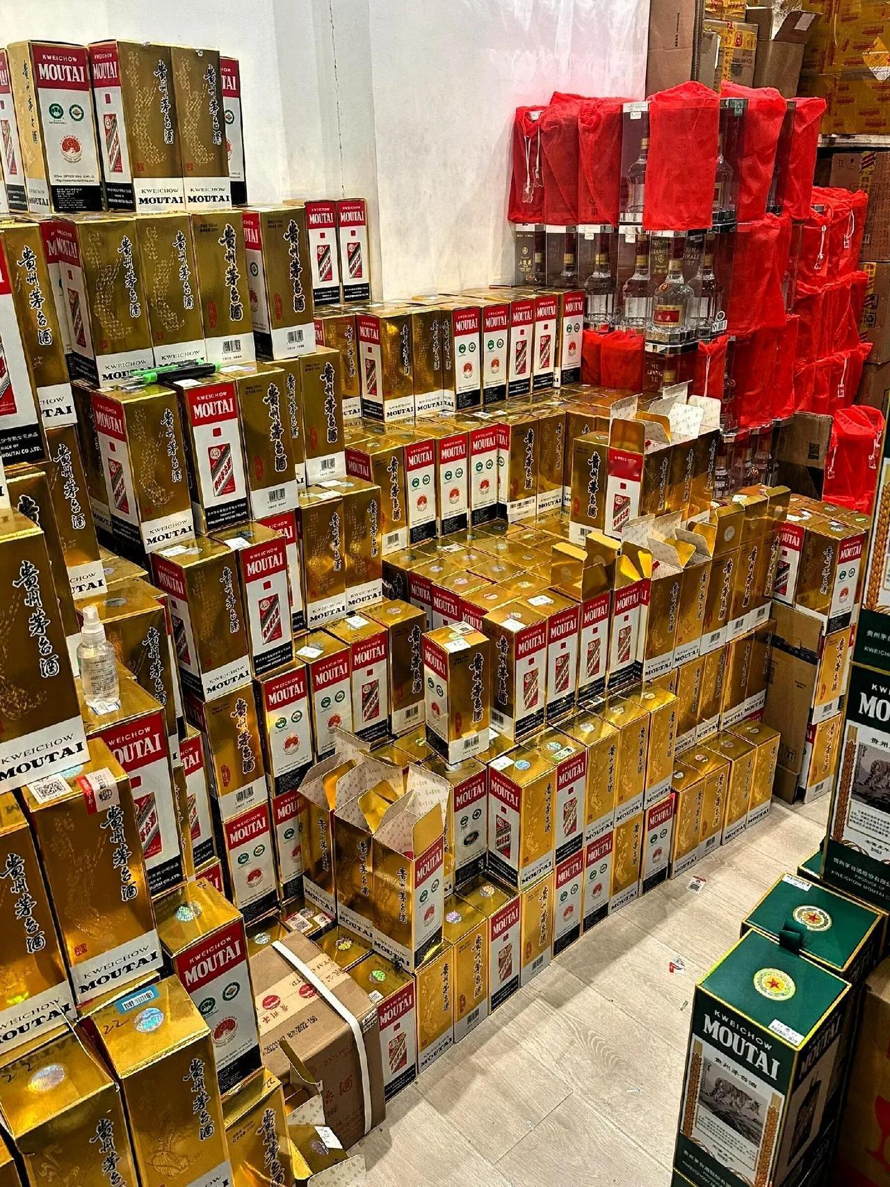 时代抛弃白酒连招呼都不打了1、50后不喝了，生理性退场+主动戒断；2、60