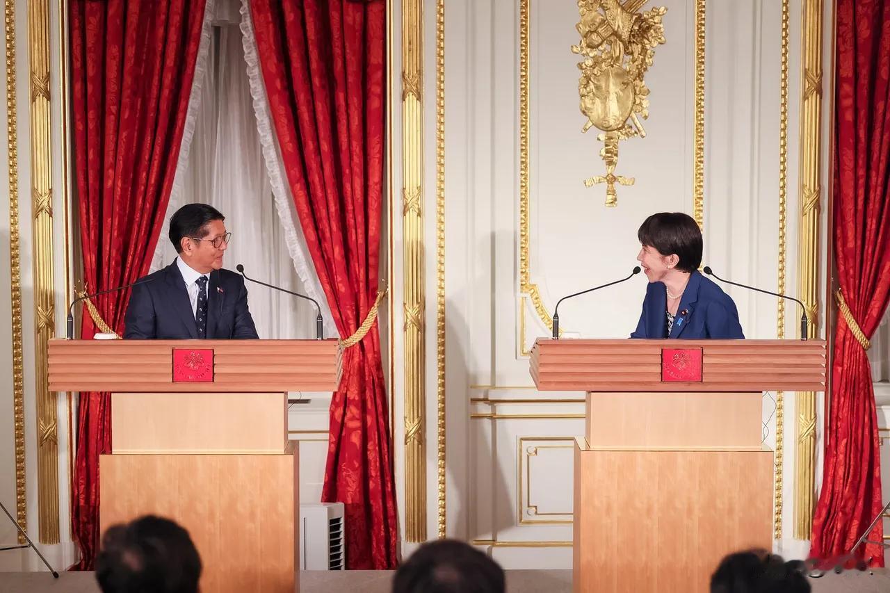 会谈失败，日本很寒心当地时间5月28日，日本首相高市早苗迎接到访日本的菲律
