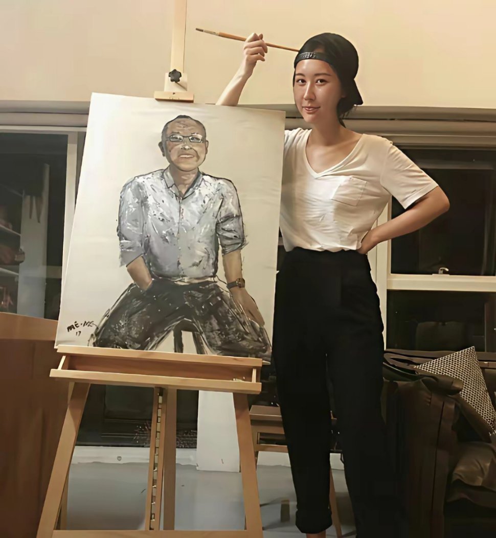 田朴珺这画的是谁呀？怎么觉得有点诡异…