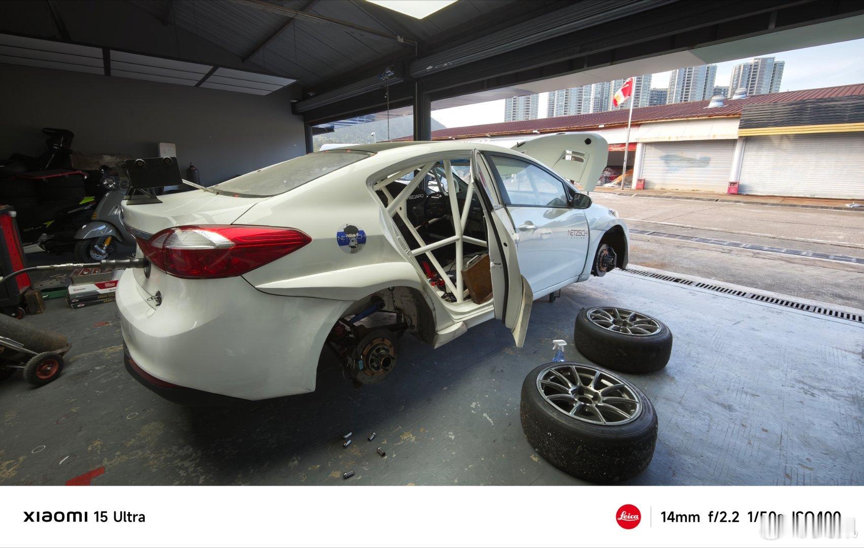 累死我了，真开不动了，400匹的前驱车，只能哄女朋友一样哄着开珠海·珠海国际赛