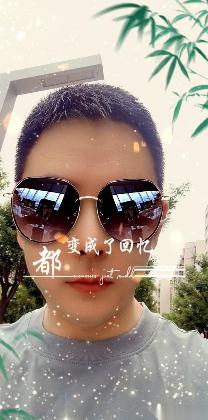 大席散了。主角走了。现在，轮到啃骨头了。刀郎老师这趟车开到站了，热度还没完