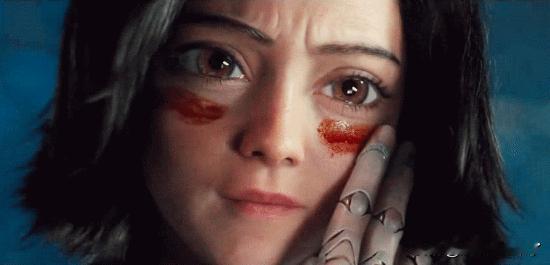 詹姆斯·卡梅隆最新告诉《帝国》杂志：他跟导演罗伯特·罗德里格兹“发了血誓”，要再