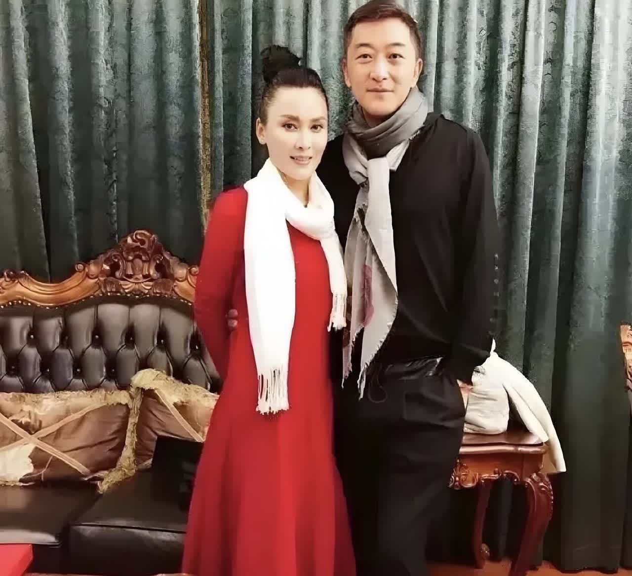 原来他们是一对夫妻，今天才知道。以前看过他们演的戏，都是属于颜值普通但是演技不一