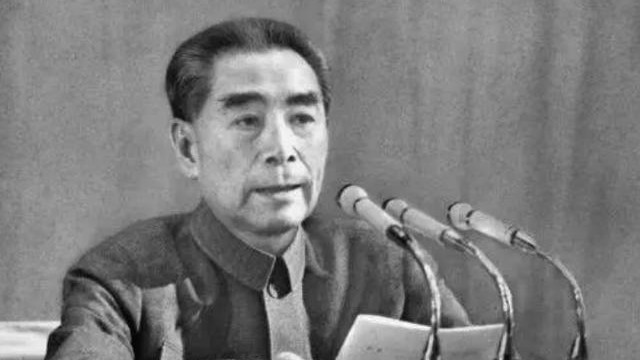 毛主席重庆谈判,中央派“一虎二龙三鼠”保护,戴笠:谁是三叔?