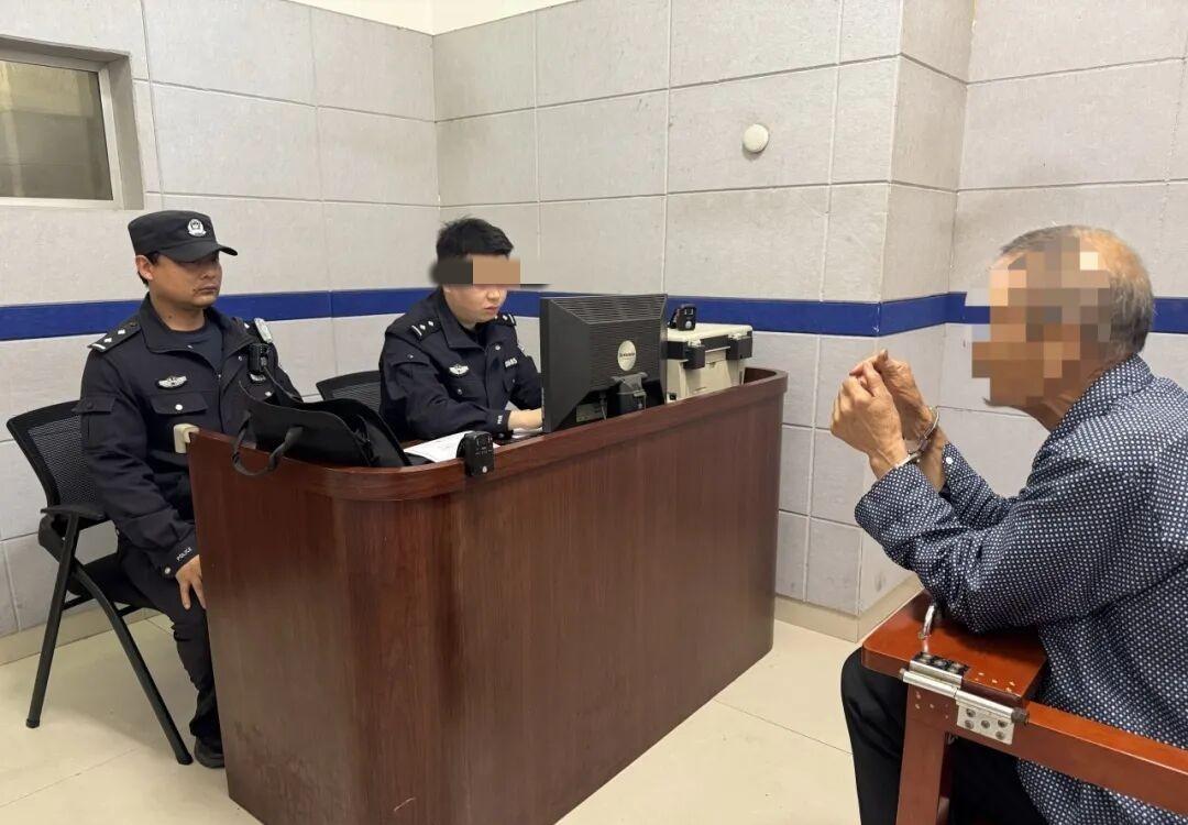 水泥厂干了几年的老罗被警察带走了，原来他躲了28年。那天早上他在厂里搬砂石，穿