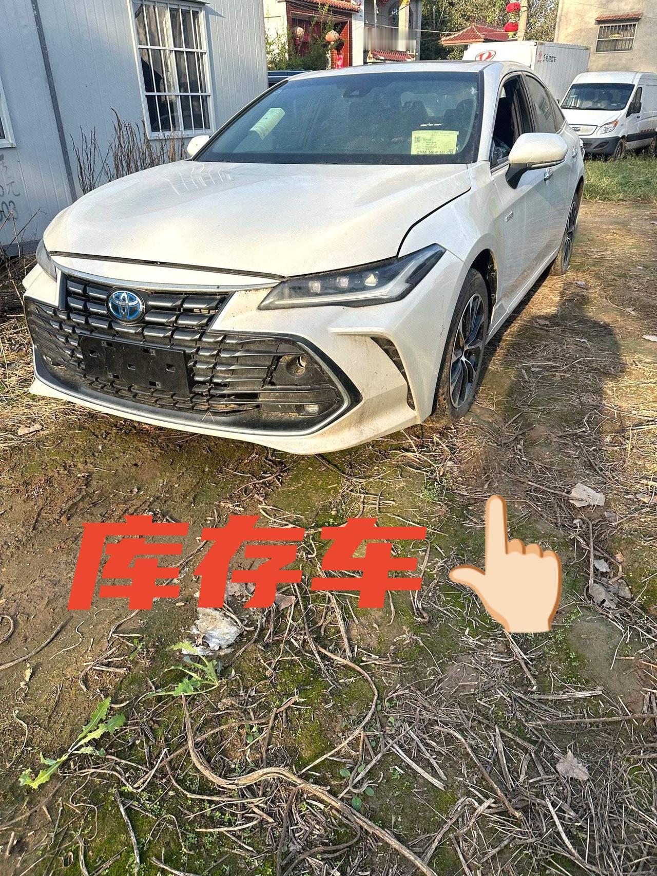 车型:丰田2023款亚洲龙双擎2.5无级豪华版​车况:原版原漆库存新