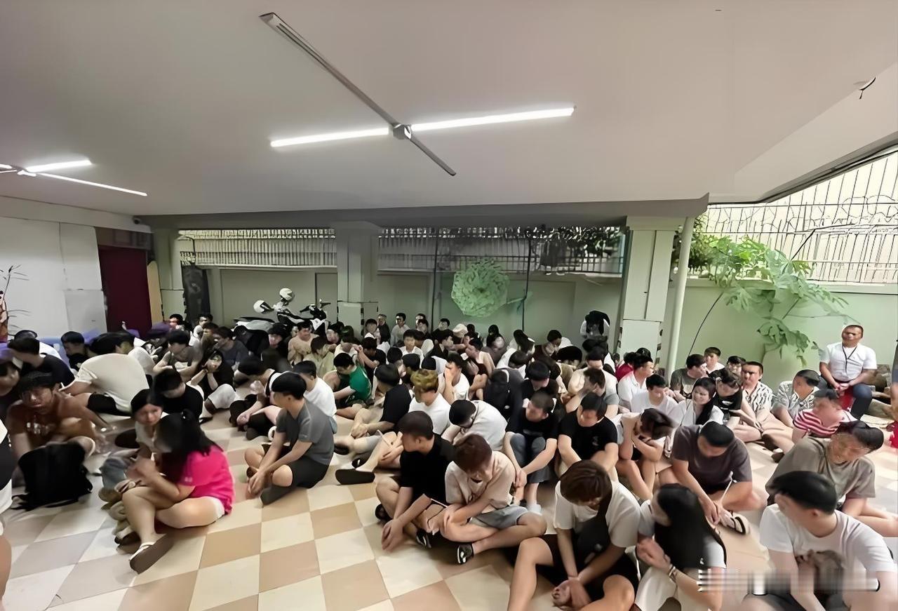 炸裂🔥民间救援者起底电诈园：七成去园区的人，都是自己愿意的，而不是被拐、被绑