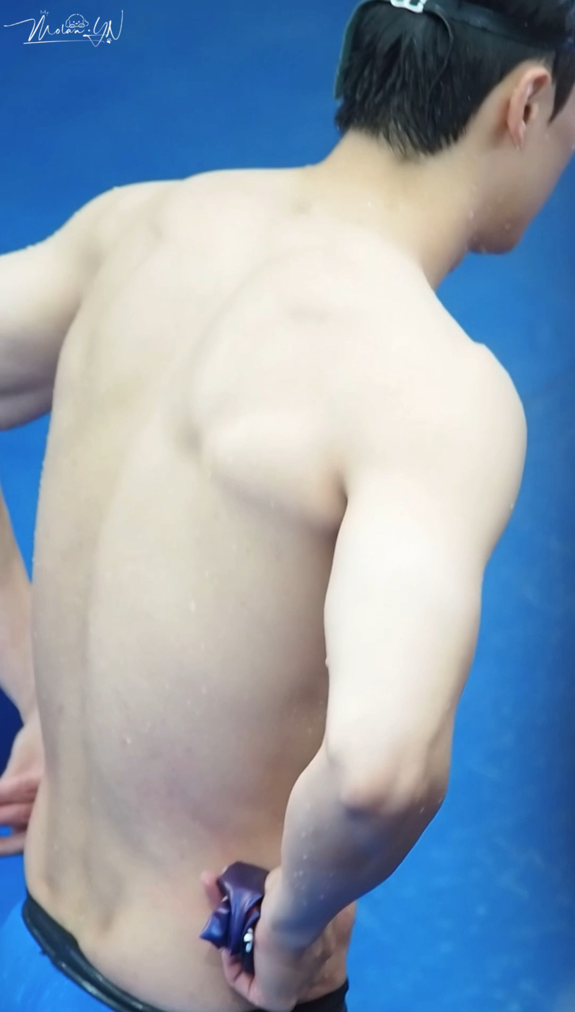 想念妈妈的腰窝[哭哭][哭哭][哭哭]​​​