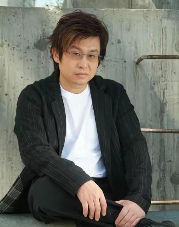 这次千算万算，没算准。郑智化犯了一个低级错误，他高估了自己在大陆人民心中的地位