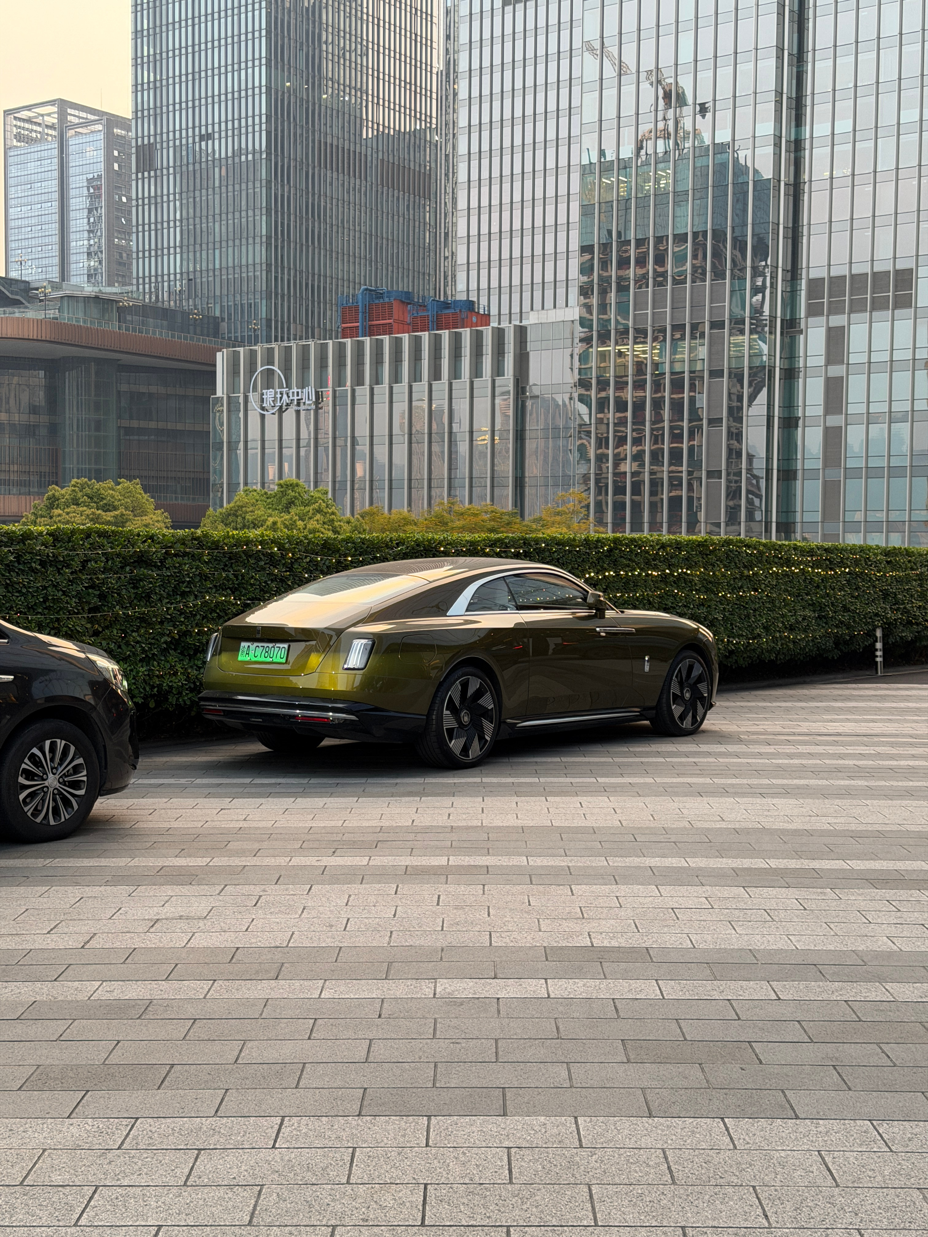 酒店下边的含金量有点高啊重庆小伙伴开得可太好了