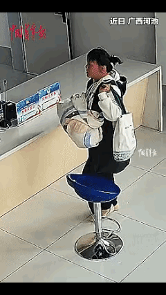 一个捂桌角的动作，让全网都记住了广西民警的温柔！“太暖心了！”广西河池民警的