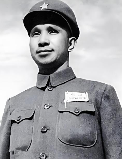 1943年，新四军团长汤景延叛变，打死3名新四军战士后，带着600多人投靠日军，