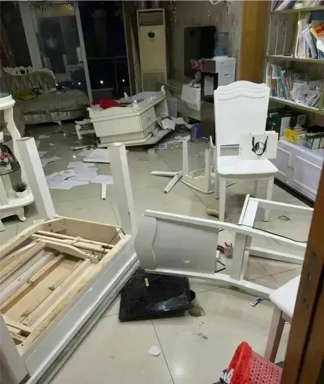 昨天和男友大吵了一架！