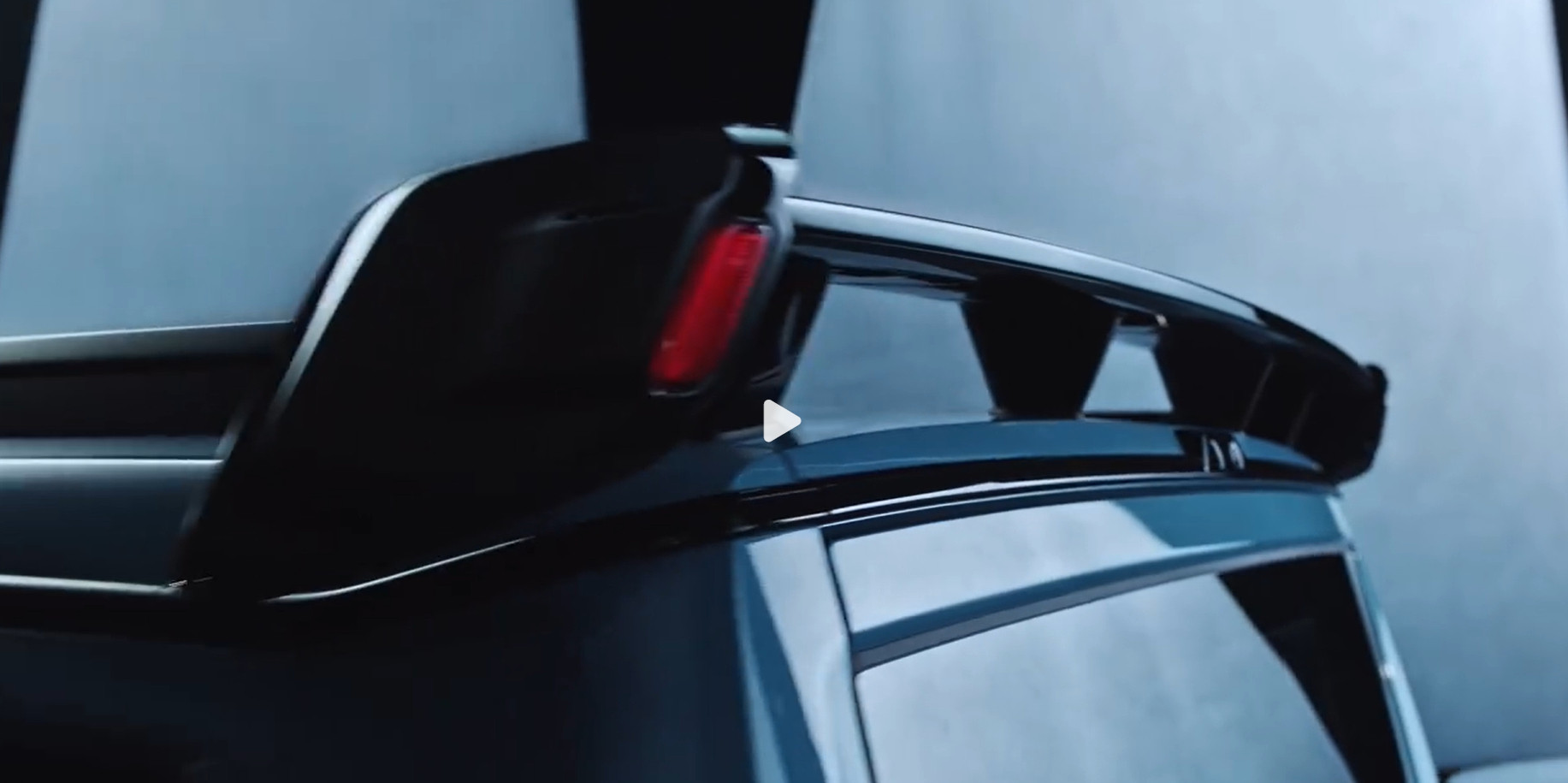 全新坦克700亮相铺垫了这么久，终于亲自为大家揭晓了坦克新旗舰车型——全新坦克