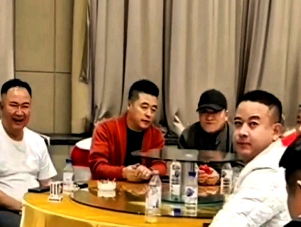 魏三和娇娇到底谁欠谁一句道歉？魏三退网一年多，突然露面，脸色红润，一句没提徒