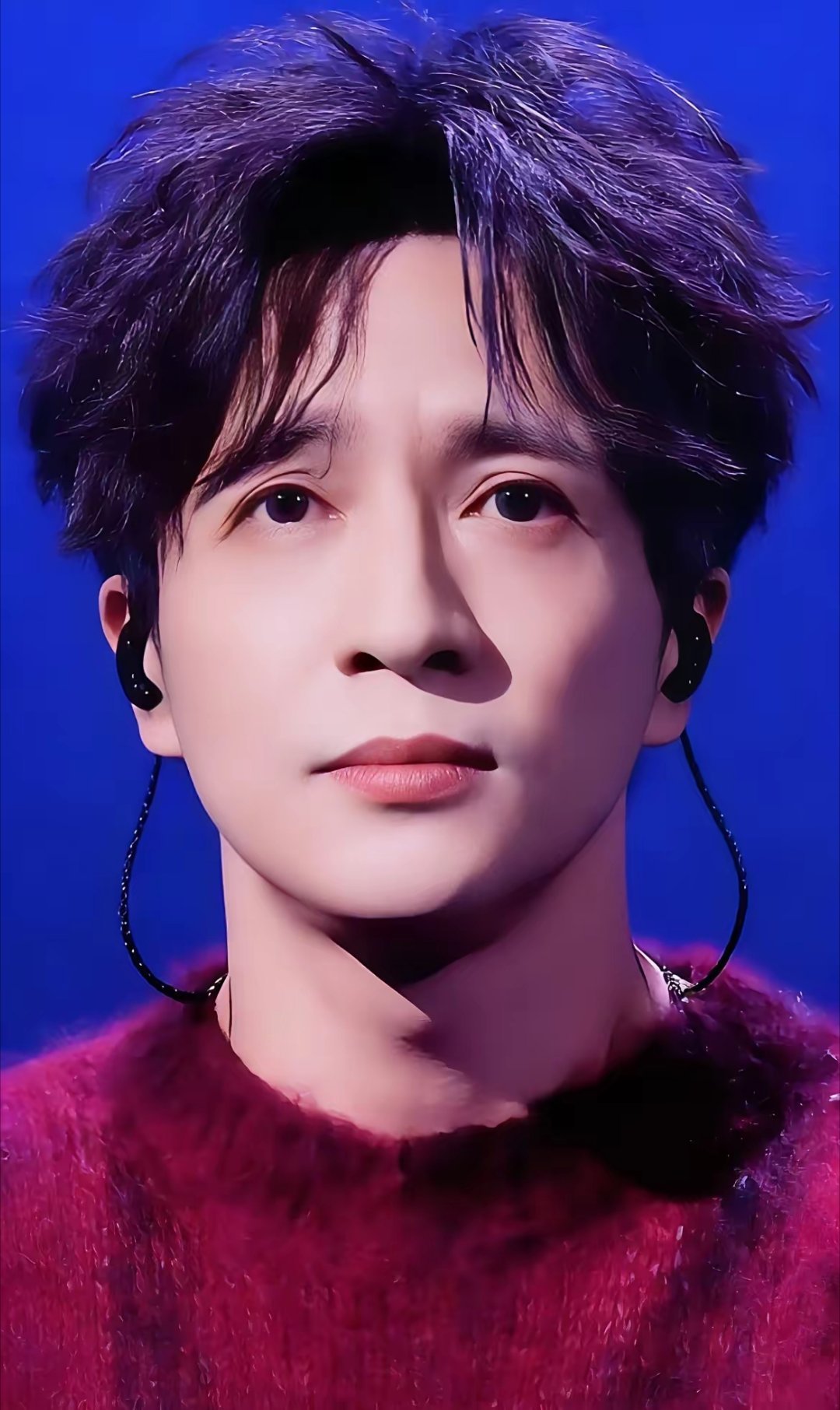 42岁的薛之谦，给所有人提了个醒，那就是，你可以谈恋爱，也可以分手，但一定要找一