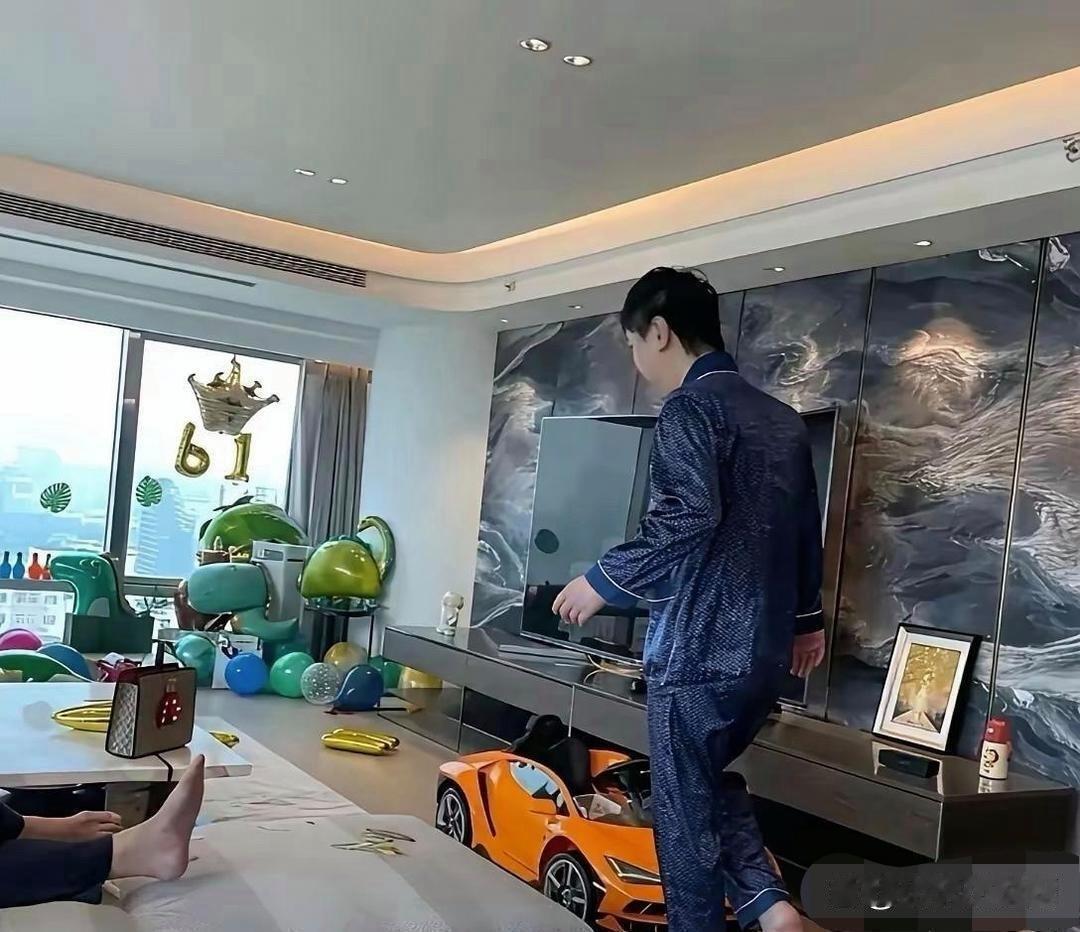 沈腾这房子炫的，我是哑口无言​