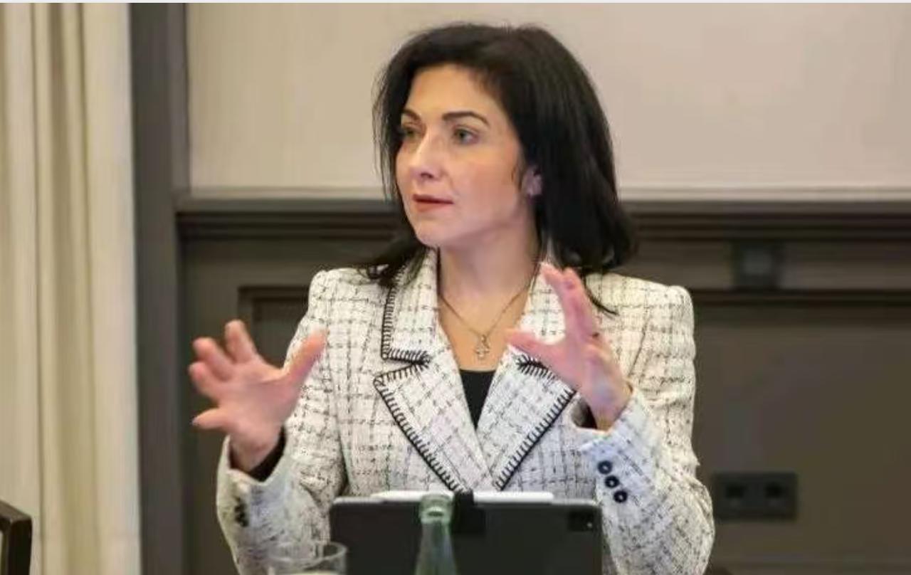 德国经济部长认为,德国企业不应该依赖中国,要与中国进行“脱钩”。 其实作为一