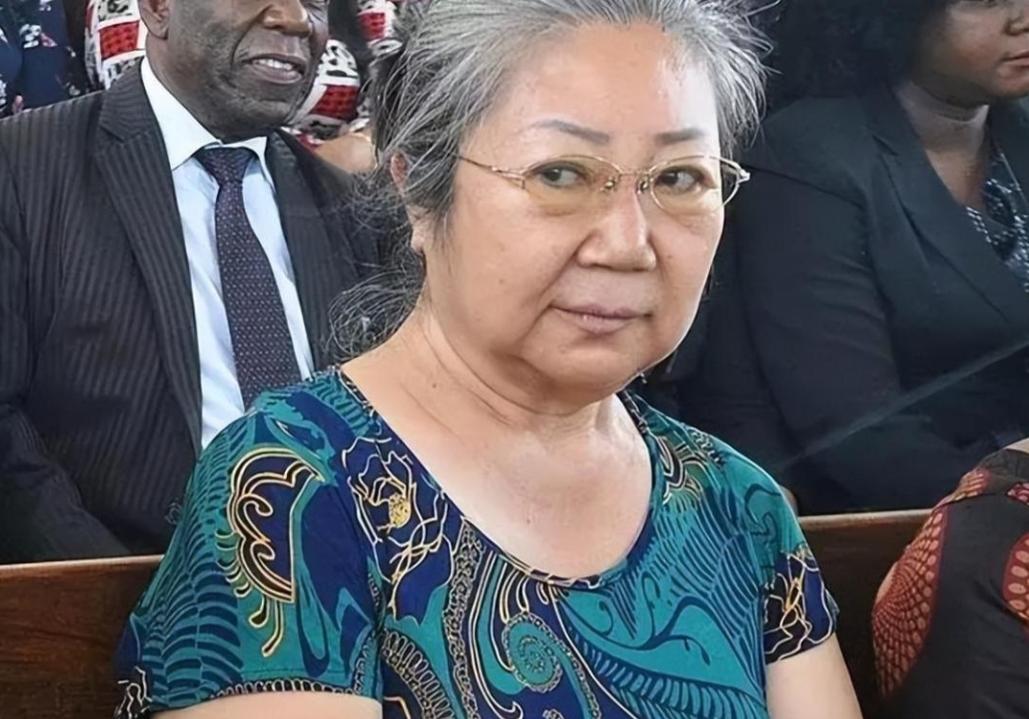 “罪有应得！”2019年，一中国大妈被坦桑尼亚判15年有期徒刑，可扎心的