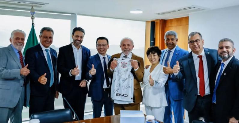 今天有比亚迪的巴西负面消息，比亚迪被巴西相关机构列入“ListaSuja”脏名