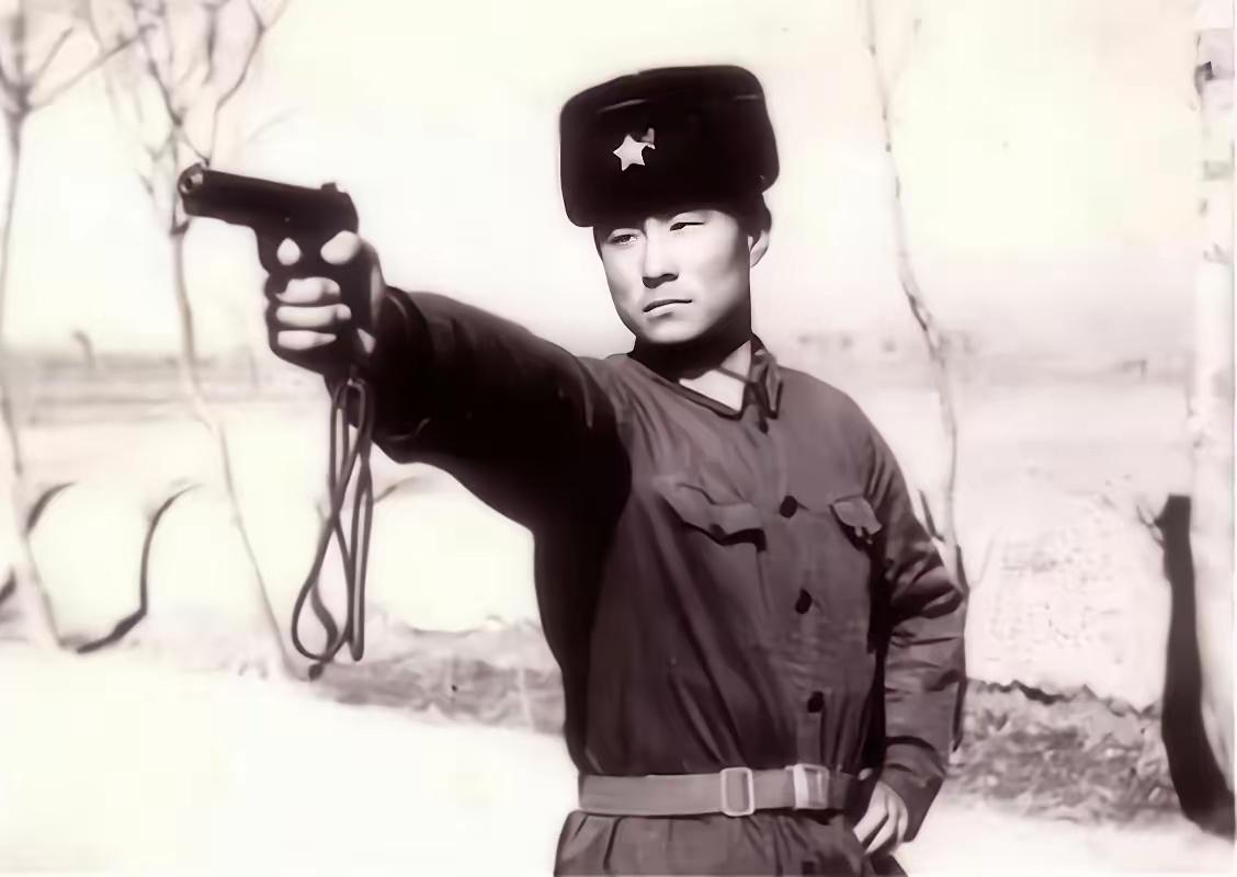 1979年对越自卫反击战打响后，160师师长张志信做了个让全家都没想到的决定——