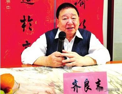 齐良末，现在已经88岁了，是齐白石12个孩子当中唯一在世的。生他的时候，齐白