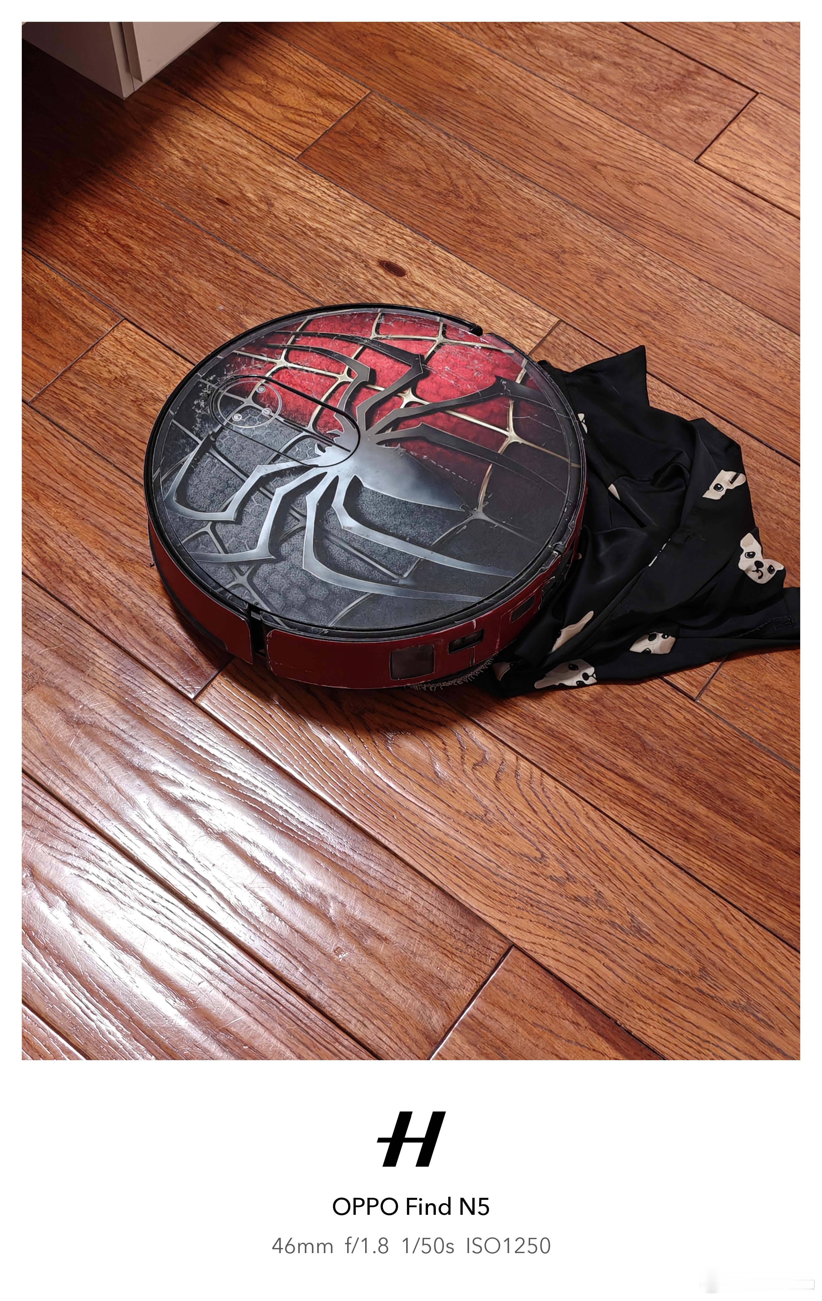 连件衣服都避障不了，还缠起来了，我也是服了。[捂脸哭]​​​