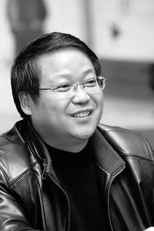 【[烟花]名人经典观点系列40】鲍鹏山猛烈批判帝制颂歌♦鲍鹏山，上海开放大学