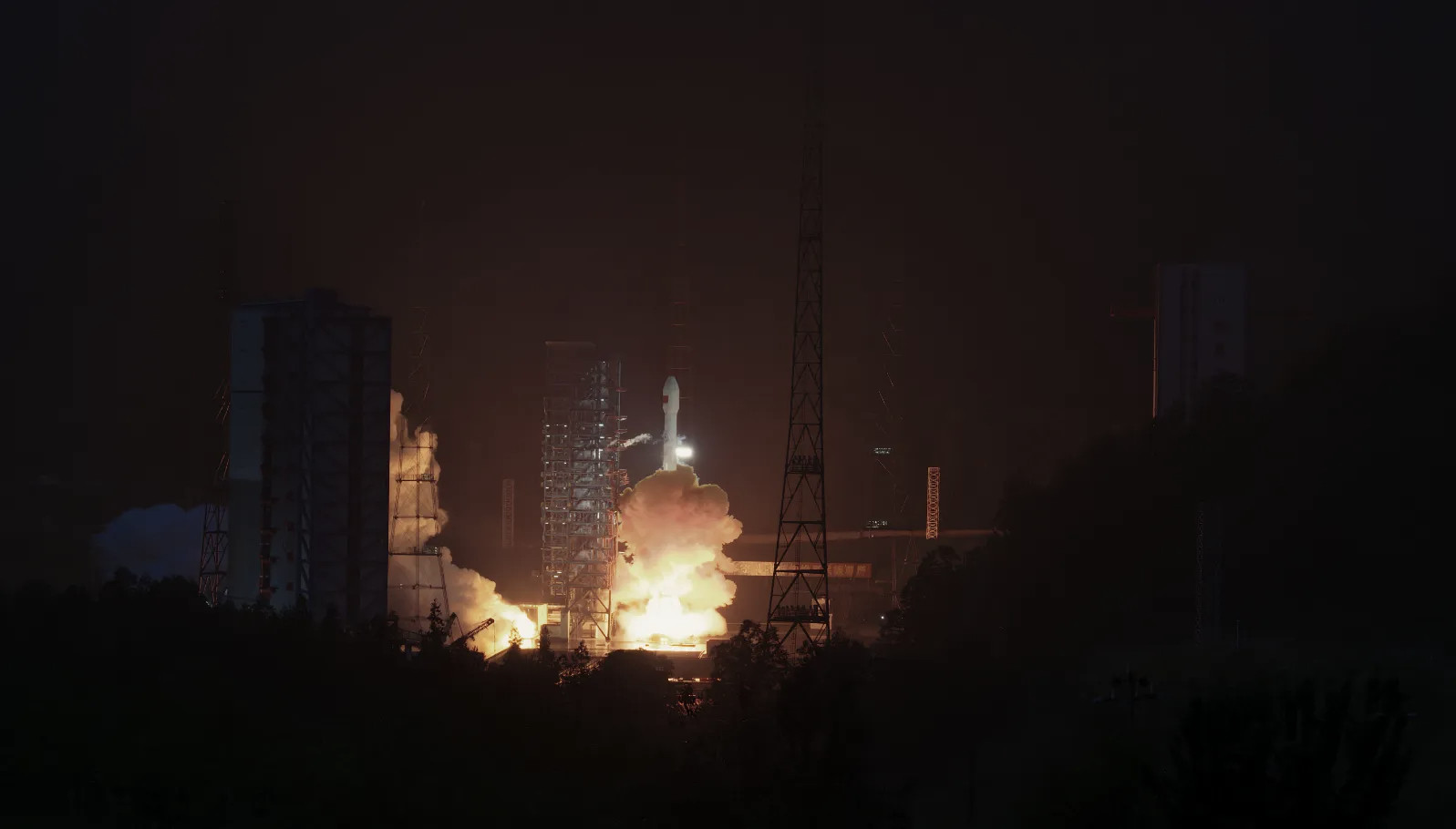 【我国成功发射天链二号06星】北京时间2026年7月23日20时00分，我国在西