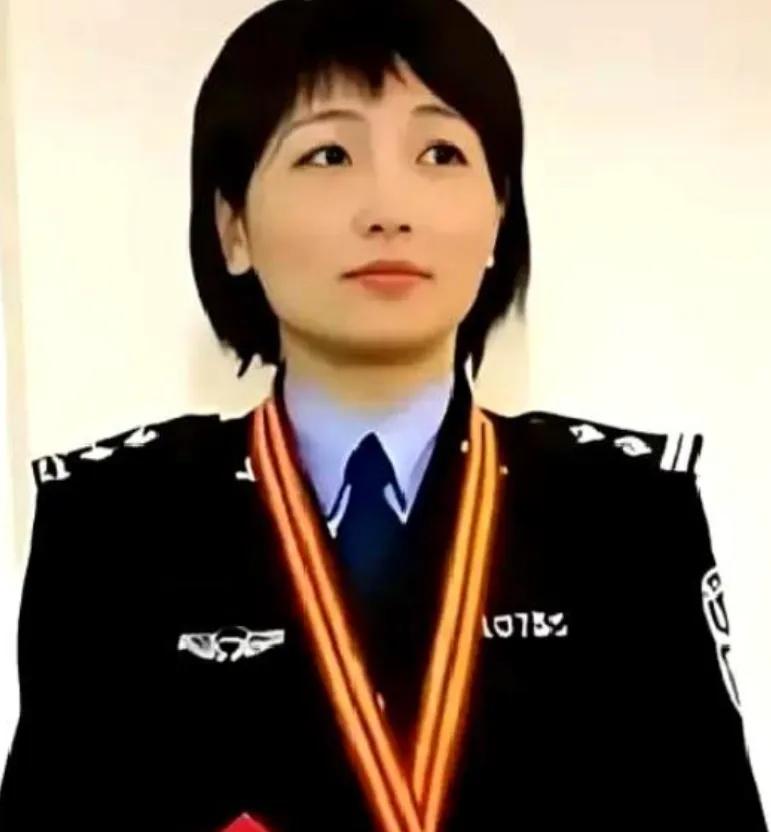 2006年，身陷囹圄的张高平在监狱电视里，猛然瞥见一张熟悉又狰狞的脸，正是那个十