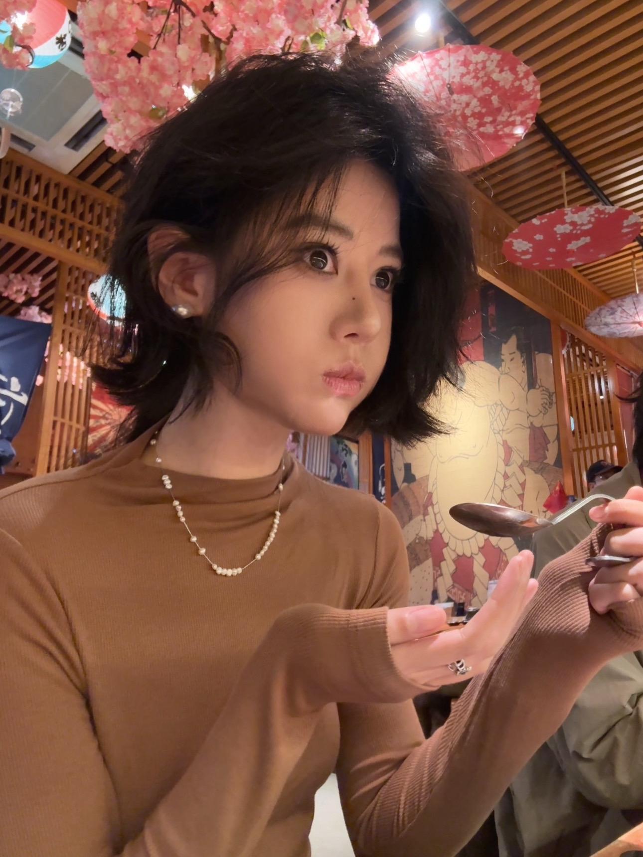 很忙 但是不累～^_^明白我的意思嘛～