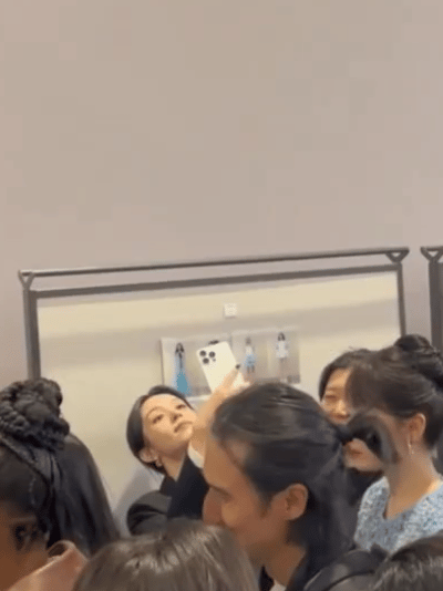 🍉？周也去一趟时装周怎么这么多事儿？她跟迪丽热巴也有矛盾了？？​​​