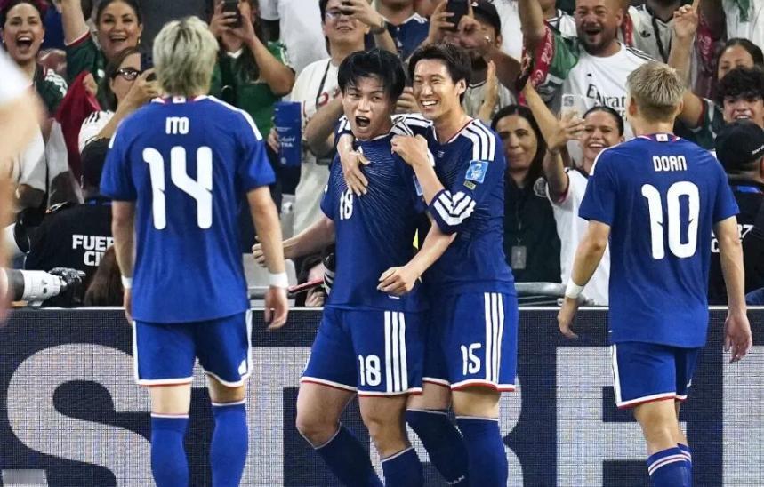 世界杯也兴还债？日本队这下惨了！瑞典队首轮5-1突尼斯，现在1-5输荷兰队还债。