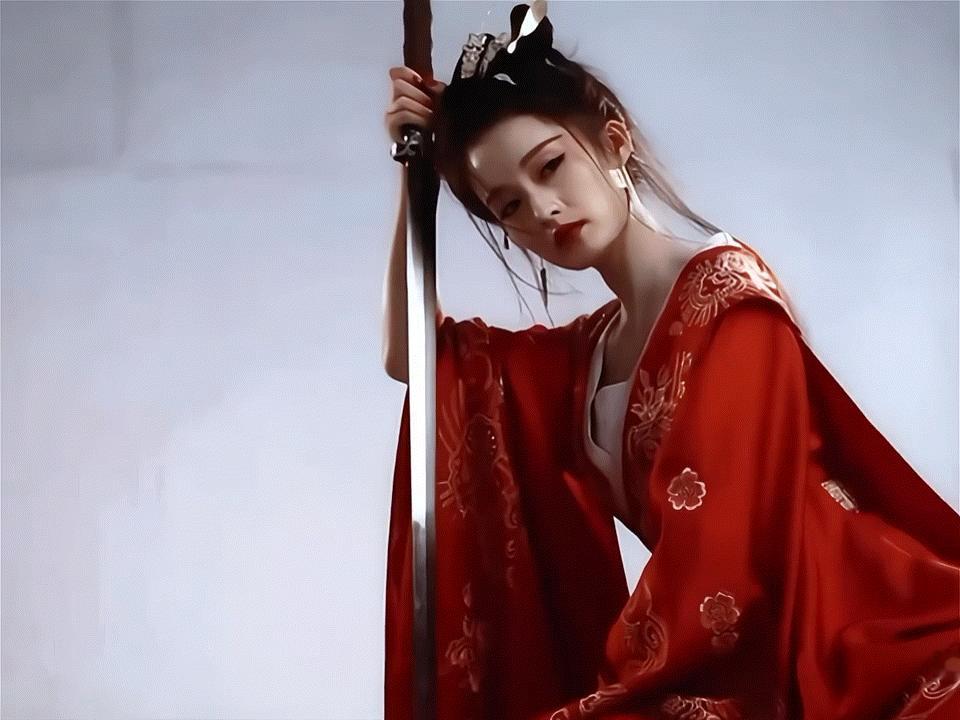 李沁新剧红衣登场梦回元淳李沁红衣的含金量不必多言！感觉刘雪梅是全剧最大的悬念！