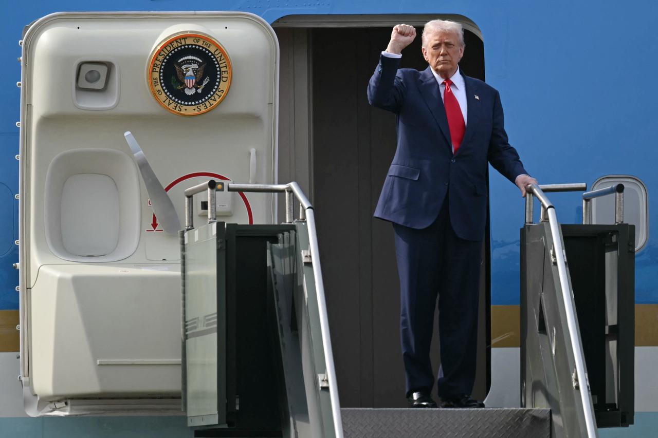 【中美成功会晤，特朗普打12分】中美釜山会晤，外交部发出消息稿，看到咱们这边一开